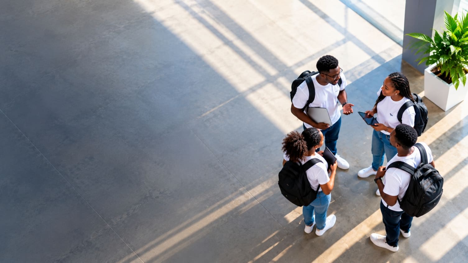 Des apprenants JSP se retrouvent sur le campus